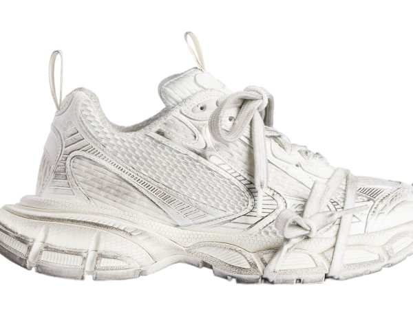 Balenciaga 3XL WMNS White: A Bold Fusion of Style and Comfort